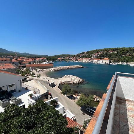 Apartments Peronja Jelsa Seafront エクステリア 写真
